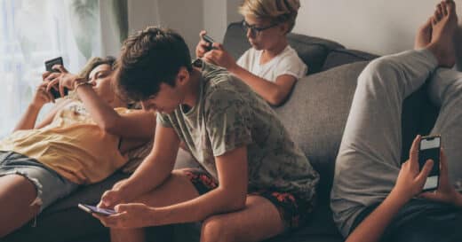 family digital detox